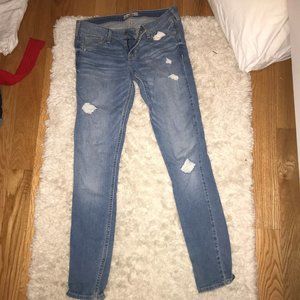 Hollister medium/light wash blue skinny jeans